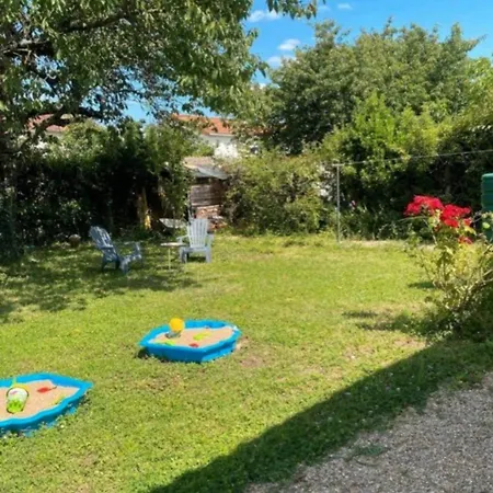 Domaine Familial- 3 Privatifs- 13 Pers- Jardin Et Parking Gratuit Hébergement de vacances *