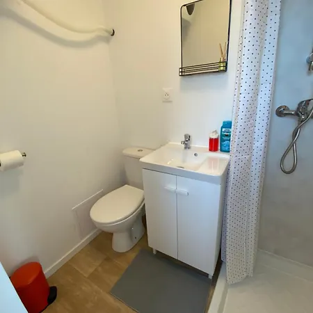 Domaine Familial- 3 Privatifs- 13 Pers- Jardin Et Parking Gratuit